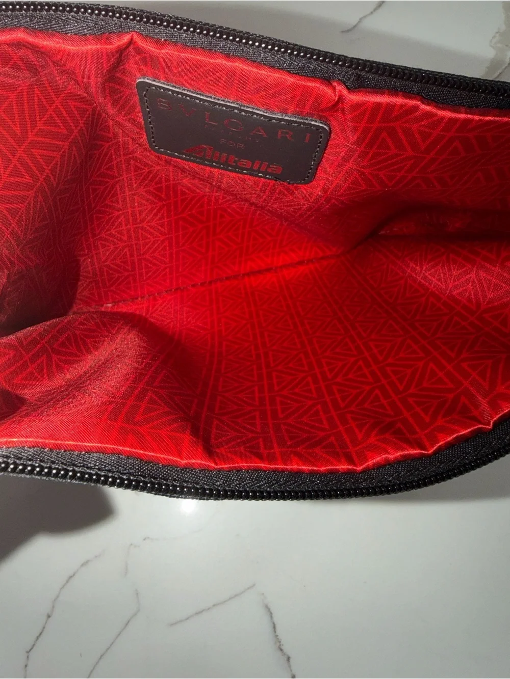 BVLGARI Parfums Alitalia First Class Amenity Cosmetic Bag Case Black Red